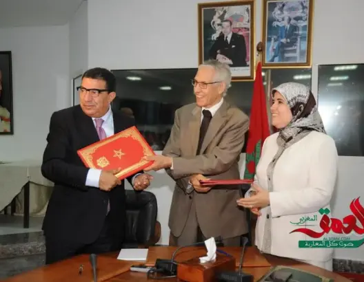 التوقيع بالرباط على اتفاقية لتمويل مشروع المعادلة الرقمية  للشواهد