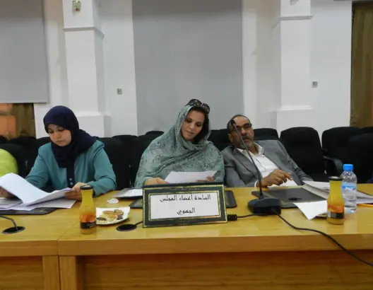 “البيجيدي” يطرد زوج مستشارته التي التحقت بتحالف “البام” بجهة الداخلة
