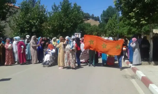 مساعدات غذائية خليجية تثير غضب سكان آزرو على باشا المدينة
