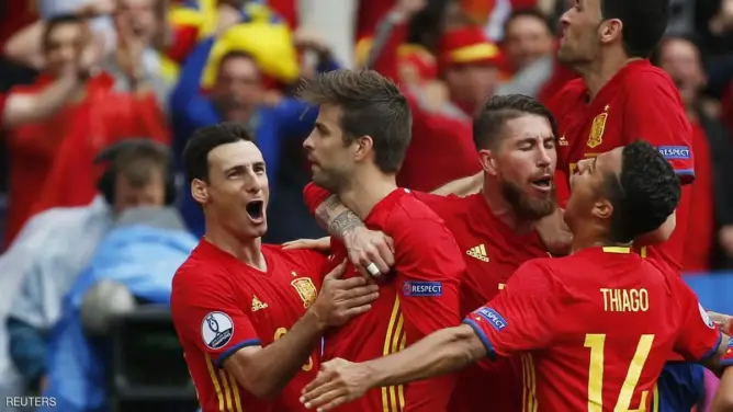 إسبانيا تستهل مشوارها في “اليورو” بفوز صعب على التشيك