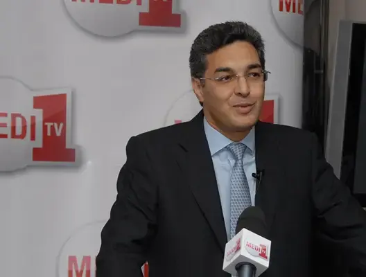 مهنيو “ميدي 1” يصعدون ضد العزوزي بوقفة احتجاجية ضد “الإقصاء”