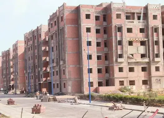 ملياردير مغربي يمنح شيكات باسم شركة عقارية تم حلها قضائيا