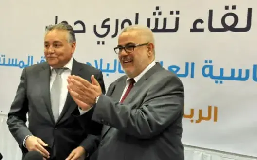 ابن كيران يطرح خطة لإسكان “المتشردين” في غرف من 12 مترا