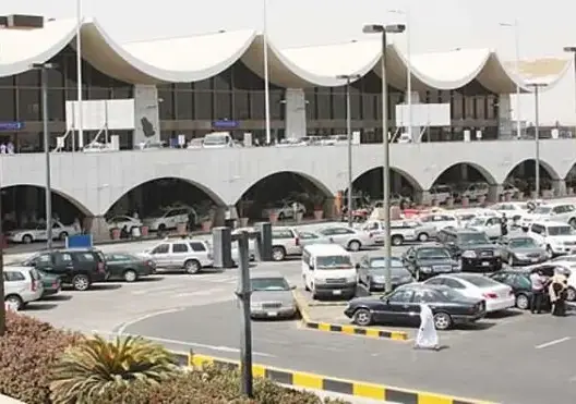 إغلاق صالات العمرة بمطار جدة استعداداً للحجاج