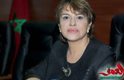 “استفتاء العمق” : يجب إجراء تحقيق وإرجاع الأزبال  إلى إيطاليا