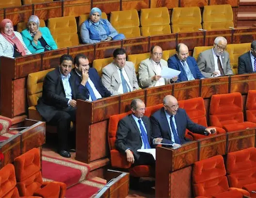 “النواب” يصادق على مشروع قانون الحكومة حول سن التقاعد