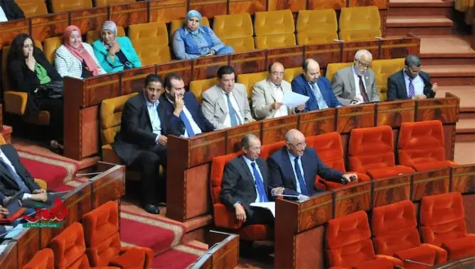 “النواب” يصادق على مشروع قانون الحكومة حول سن التقاعد