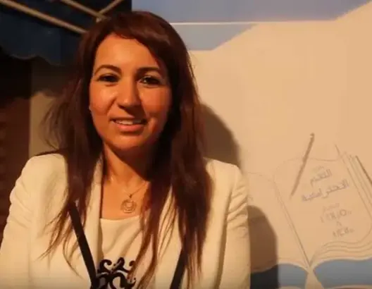 سعاد الزايدي تنفي أية علاقة لوالدها بحزب البديل الديمقراطي