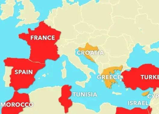 بريطانيا تحذر سياحها من السفر إلى المغرب وتصنفه في خانة الدول “العالية الخطورة”