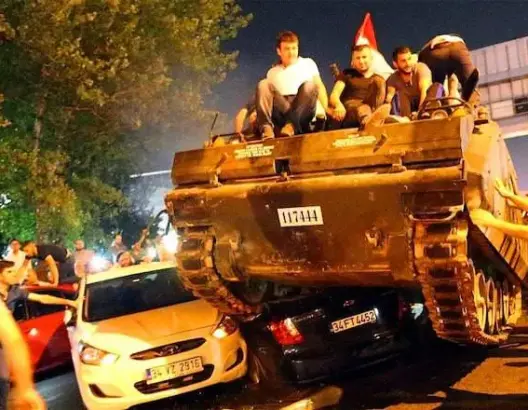 يايموت: الانقلابيون المغاربة والعرب لهم ارتباطات مع الجيوش والاستعمار