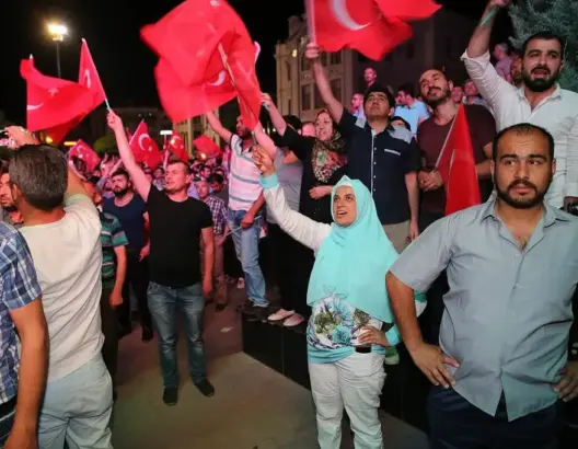 الانقلاب في تركيا فشل.. وهذه هي التفاصيل
