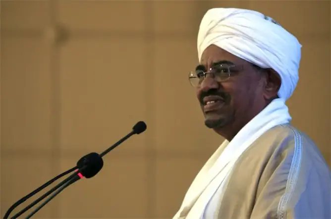 الملك  يوجه دعوة للرئيس السوداني عمر البشير لزيارة المغرب