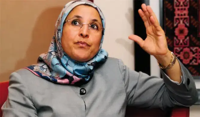 الحقاوي تشتكي “اعتقال” مجلس المستشارين مشروع “هيئة المناصفة”