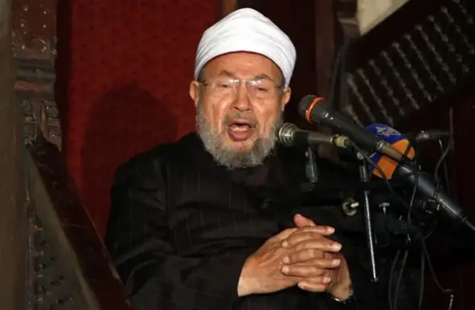 نشطاء يردون على الإمارات بهاشتاغ “القرضاوي إماما”