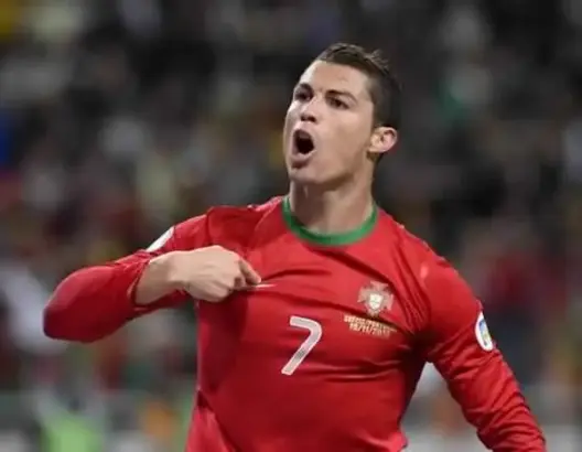 رونالدو يعادل رقم بلاتيني في كأس أمم أوروبا