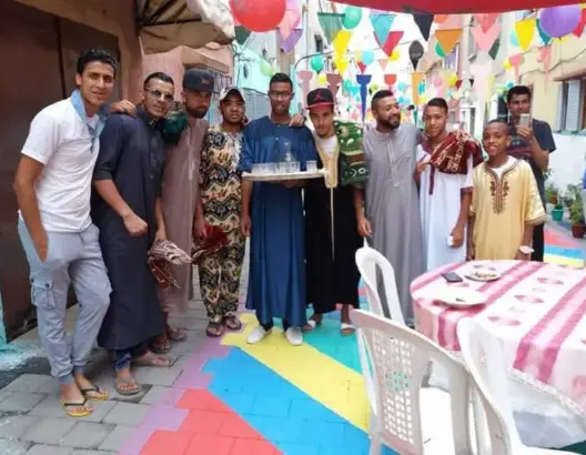 بالصور.. سكان حي الأمل بالقنيطرة يحتفلون بالعيد كأسرة واحدة