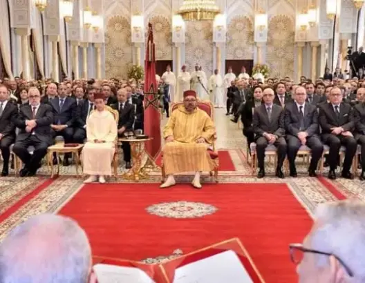 الملك يطلق المخطط الجديد لإصلاح الاستثمار ويوقع على اتفاقيات بالبيضاء