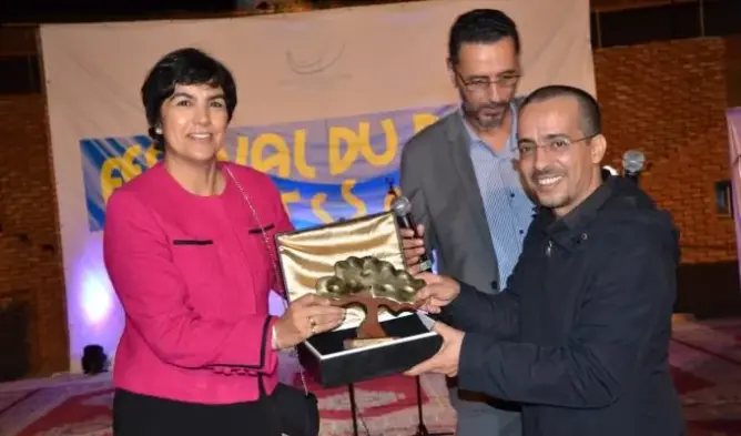 مهرجان “طاطسا” بأكادير يكرم الكوميدي حسن عليوي