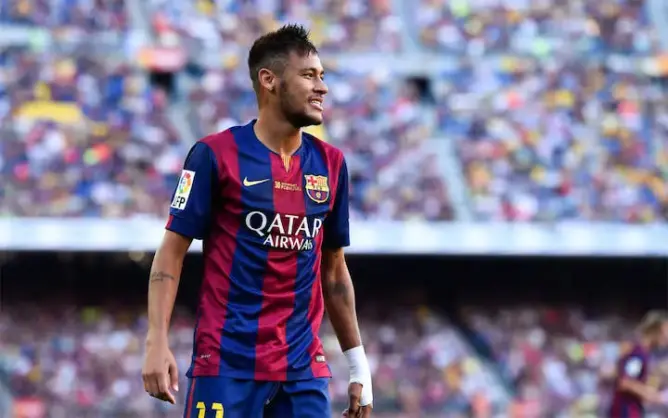 نيمار يجدد تعاقده مع برشلونة لخمس سنوات أخرى