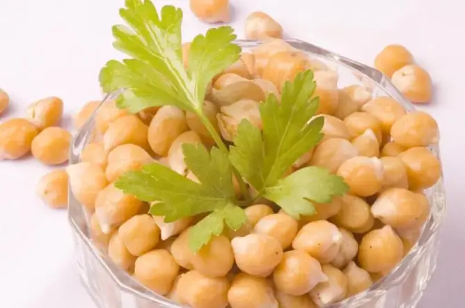 إليك فوائد تناول الحمص