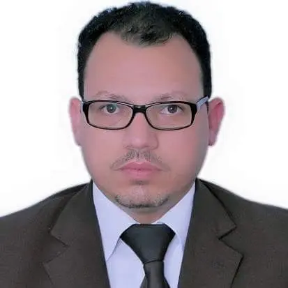 العبث السياسي