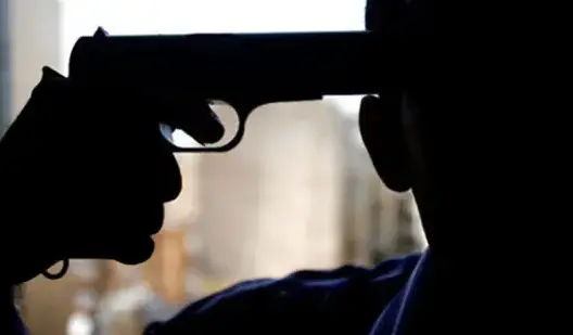 موظف بالسجن المحلي أوطيطة 2 يضع حدا لحياته بسلاح وظيفي