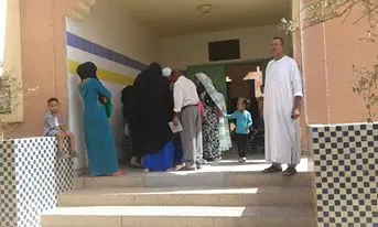نسوة من أرفود يحتججن ضد ممرضة رفضت حقن أطفالهن