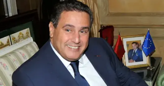 ناشط يشكو “أخنوش” للملك ويتهمه باستغلال النفوذ في صيد الأخطبوط بالداخلة