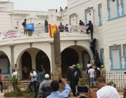 الـ AMDH تصف الأحكام ضد معتقلي “لباكادوريا” بالسياسية