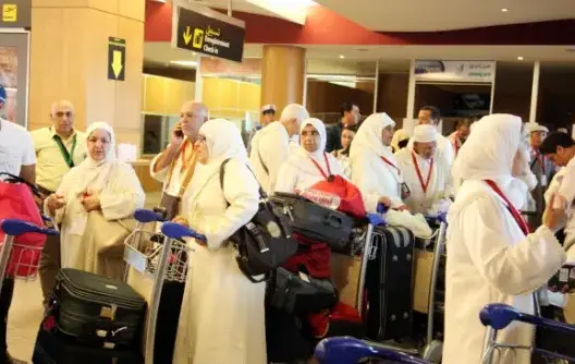 22 رحلة جوية لنقل الحجاج المغاربة من مطار البيضاء 15 منها عبر “لارام”