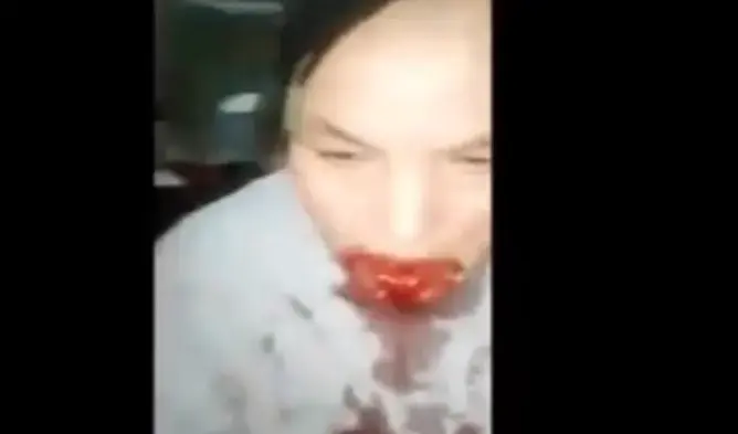 مجرم خطير يعتدي على أسرة بمراكش ويسرق مدخراتها (فيديو)