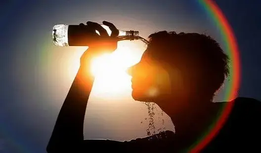 استمرار الأجواء الحارة بالمناطق الداخلية اليوم الثلاثاء