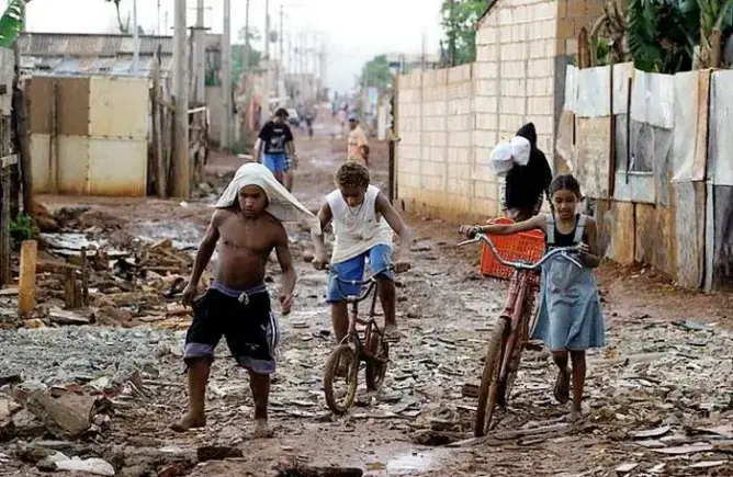 طهاة يحضرون 5000 وجبة يوميا للفقراء من بقايا طعام الأولمبياد