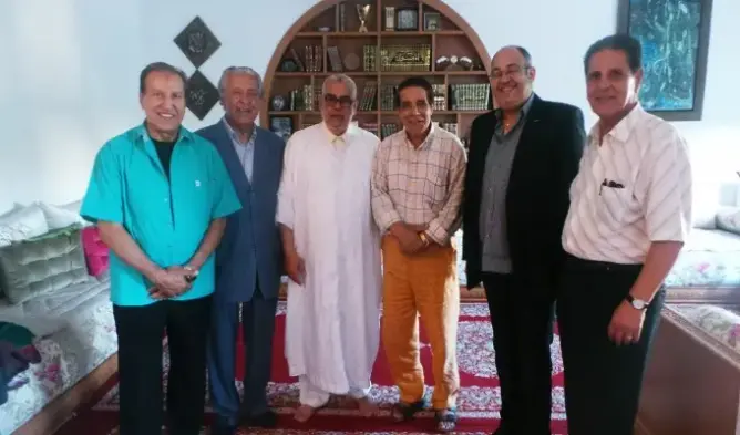 ابن كيران يستقبل خمسة من عمالقة الأغنية المغربية