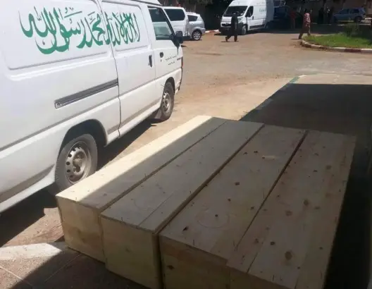 تشييع جثامين ضحايا حادثة سير “التخييم” وحالة حزن بين أصدقائهم