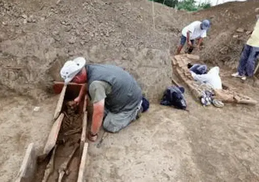 اكتشاف تعاويذ سحرية مع هياكل عظمية قديمة في صربيا