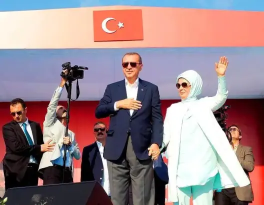 المعارضة التركية تؤيد الحكومة وأردوغان يتهم ألمانيا بدعم الإرهاب