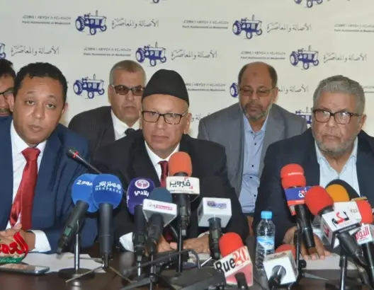 سلاوني: الأزمي “فاشل” في عمودية فاس وشباط كان “ناجحا”