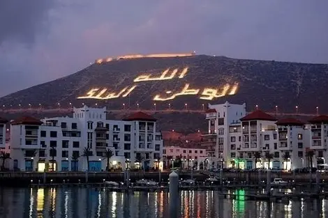 السياح المغاربة في مقدمة الوافدين على أكادير في النصف الأول لـ2016