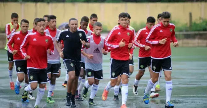 بالصور.. منتخب الفتيان يجري أول حصة تدريبية قبل مواجهة غينيا