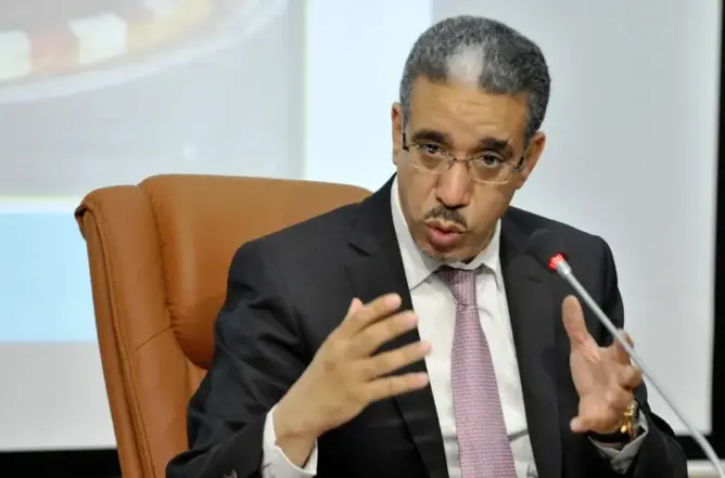نشطاء يهاجمون رباح بسبب دعوته لوقف التعليق على كل القضايا