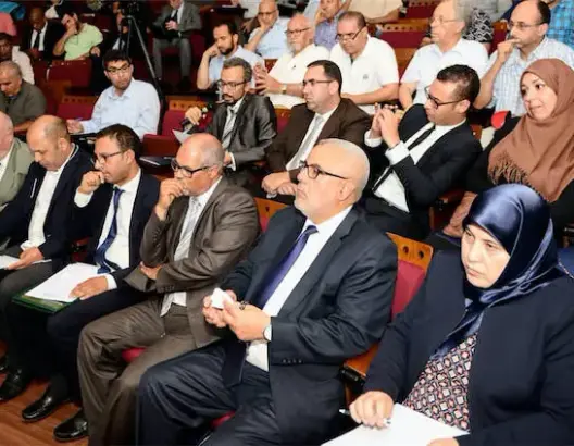 بن كيران: معركة الحجاب في فرنسا خطأ وهذه نصائحي لمغاربة العالم