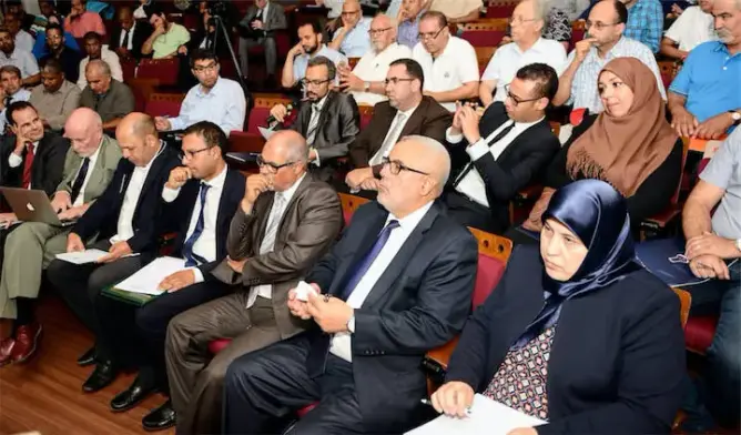 بن كيران: معركة الحجاب في فرنسا خطأ وهذه نصائحي لمغاربة العالم