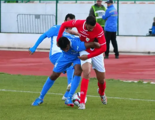 التعادل يحسم مباراة الخميسات واتحاد طنجة في كأس العرش