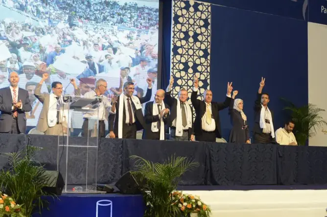 مرشحو “بيجيدي” يوقعون ميثاق شرف في افتتاح الحملة الانتخابية