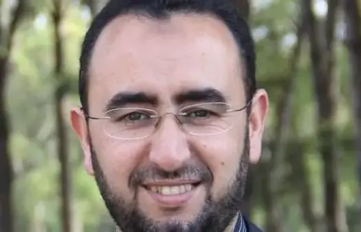 يَا ضَمِيراً في الأَدْغال