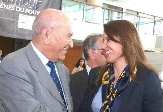 قرياني تستقيل من المكتب السياسي للوردة بسبب “الانحراف”