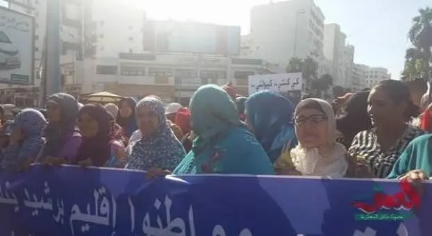 مواطنون لـ “العمق”: السلطة هي من استدعتنا ووفرت لنا وسائل النقل ولا نعرف موضوع الاحتجاج