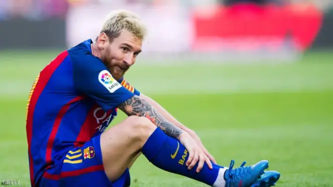 “آلام ميسي” تبعده عن برشلونة