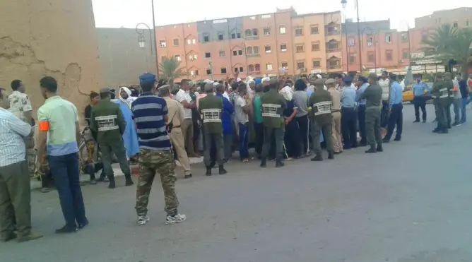 سكان زاكورة يخرجون للشارع احتجاجا على انقطاع الماء منذ 15 يوما